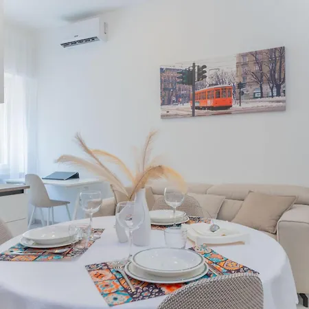 Casa Raffaella Comfort Smart Working M3 Bus Self-check-in Apartment *